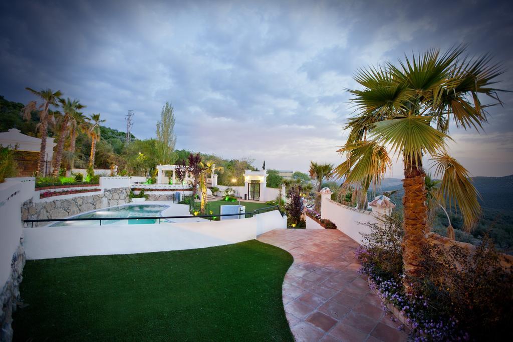 Country House Cortijo De La Fuente La Bobadilla Екстер'єр фото