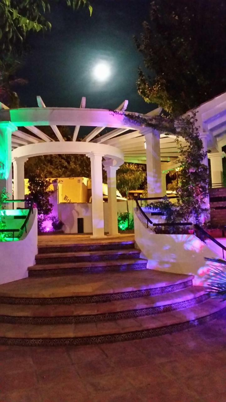 Country House Cortijo De La Fuente La Bobadilla Екстер'єр фото